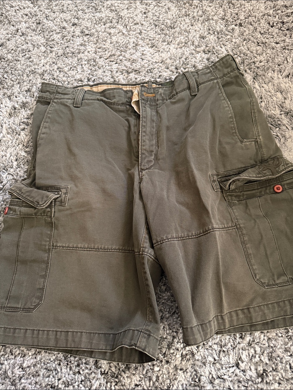 Timberland Olive Cargo Shorts with Utility Pockets